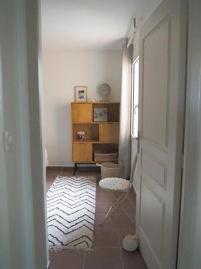 Appartement Cosy, Les Pieds Dans L'Eau ! Sainte-Anne  Apartment